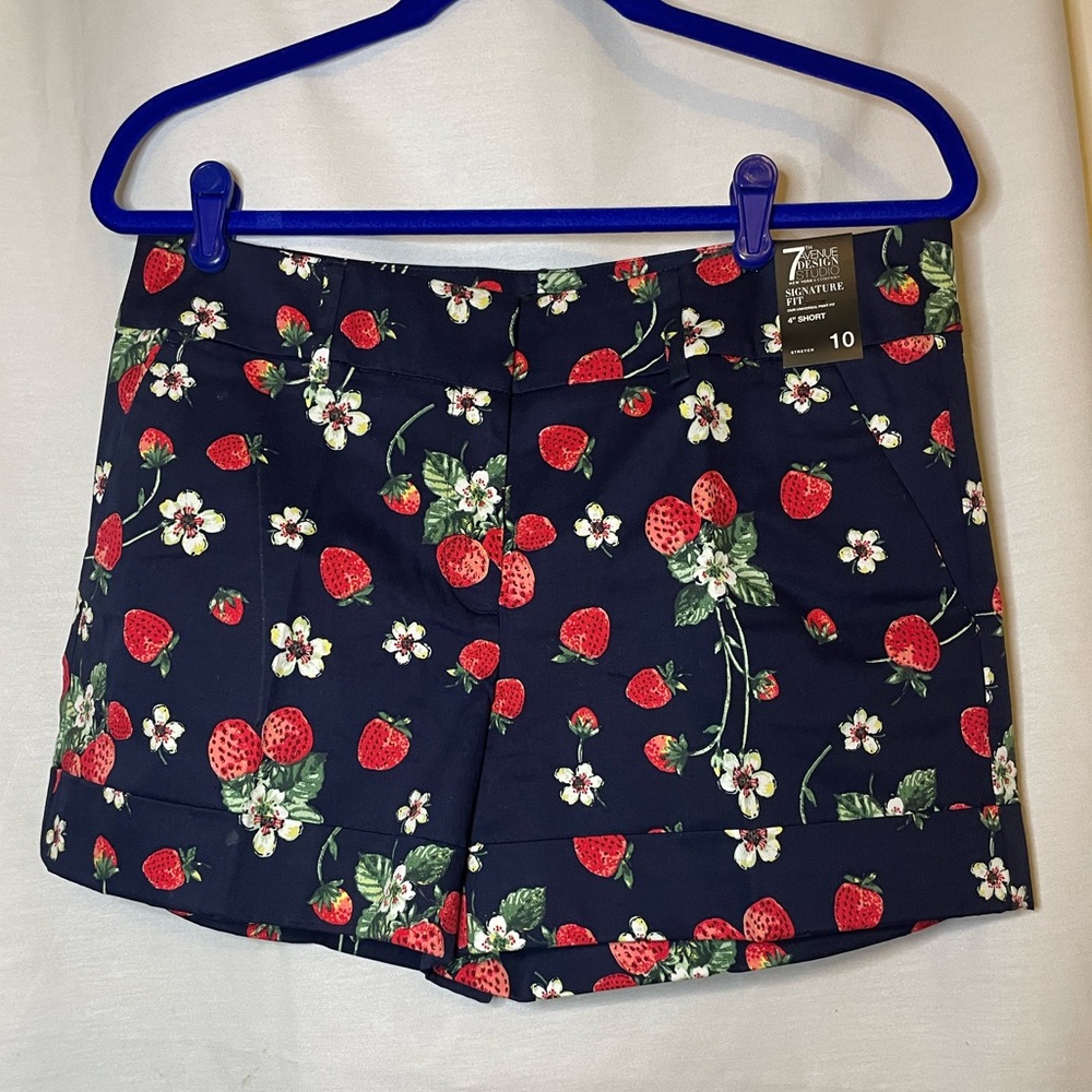 New York & Company 7th Avenue Navy Blue w Floral Strawberry Print Shorts Size 10